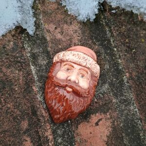 SALE VTG hand-painted ceramic Santa Claus Brooch, Christmas core, fairy Core
